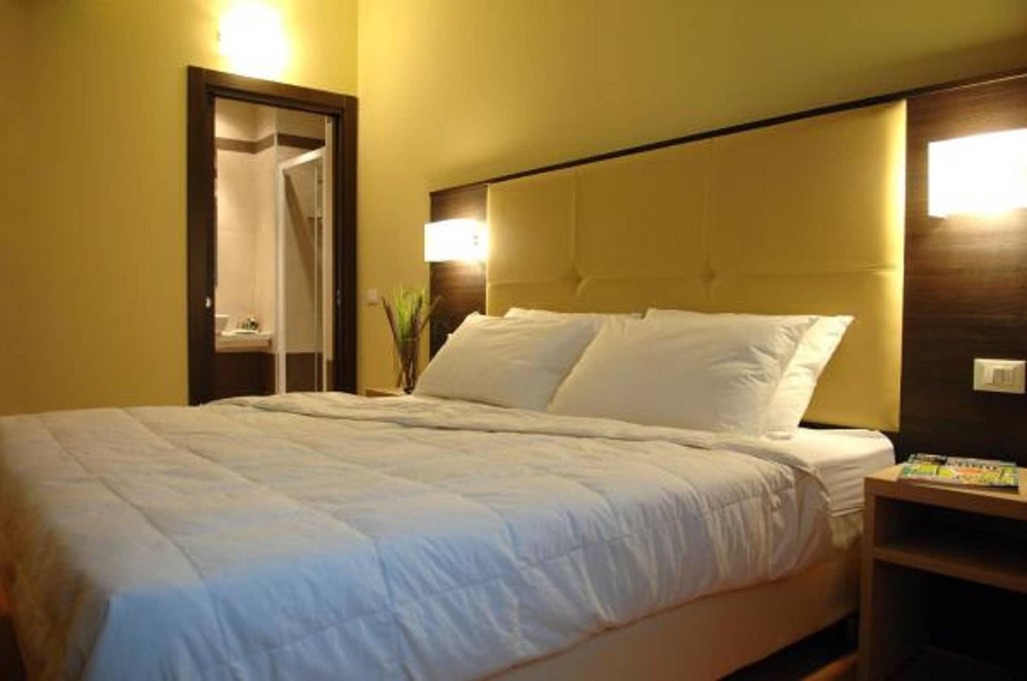 Hotel Alverì Mestre Esterno foto