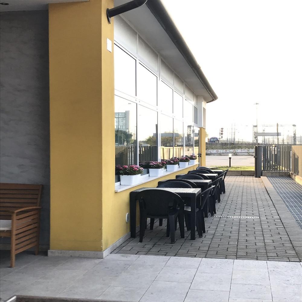 Hotel Alverì Mestre Esterno foto