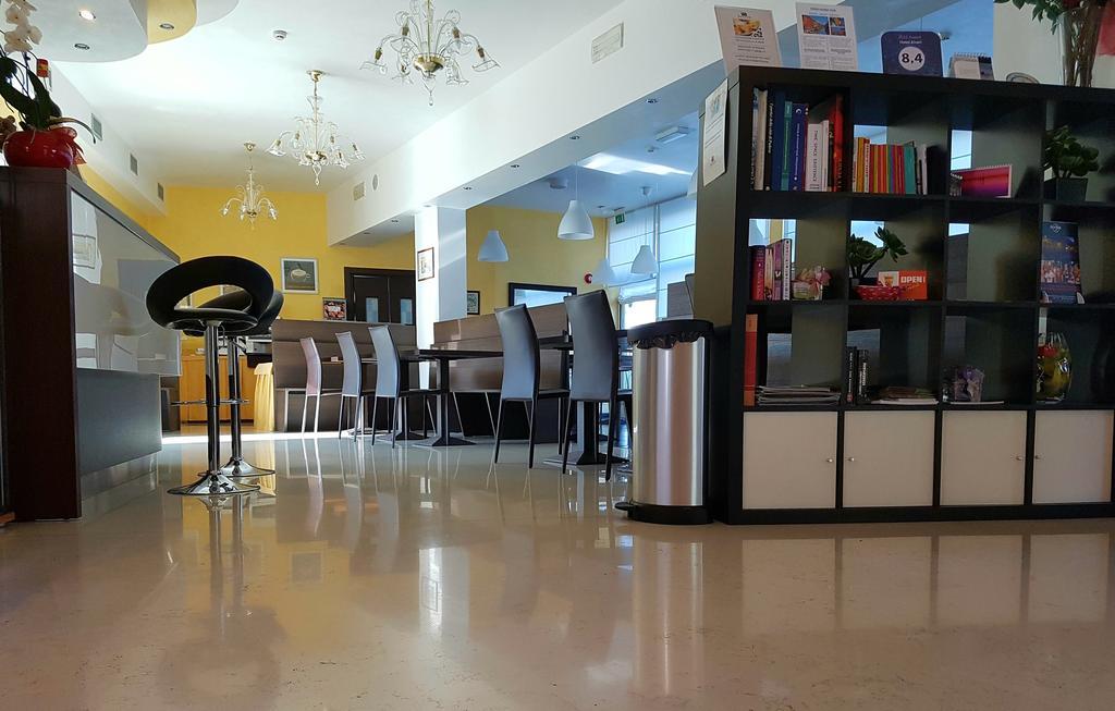 Hotel Alverì Mestre Esterno foto