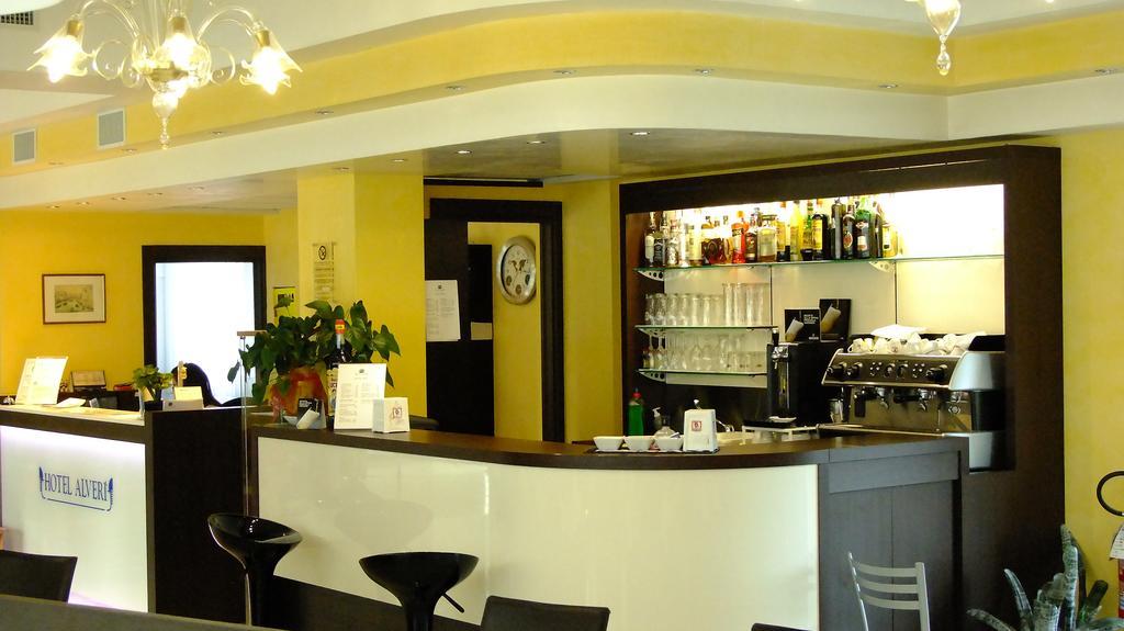 Hotel Alverì Mestre Esterno foto