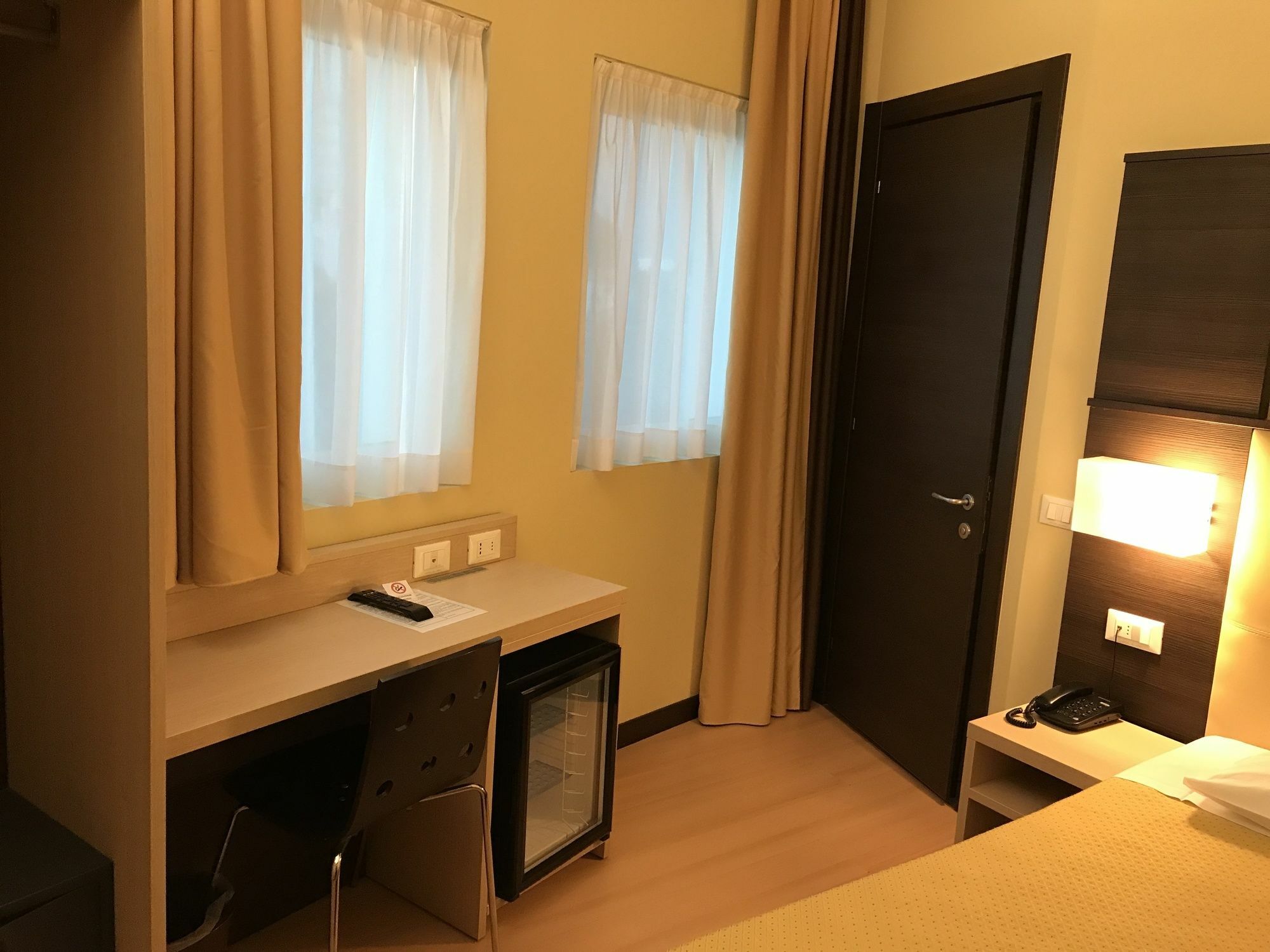 Hotel Alverì Mestre Esterno foto
